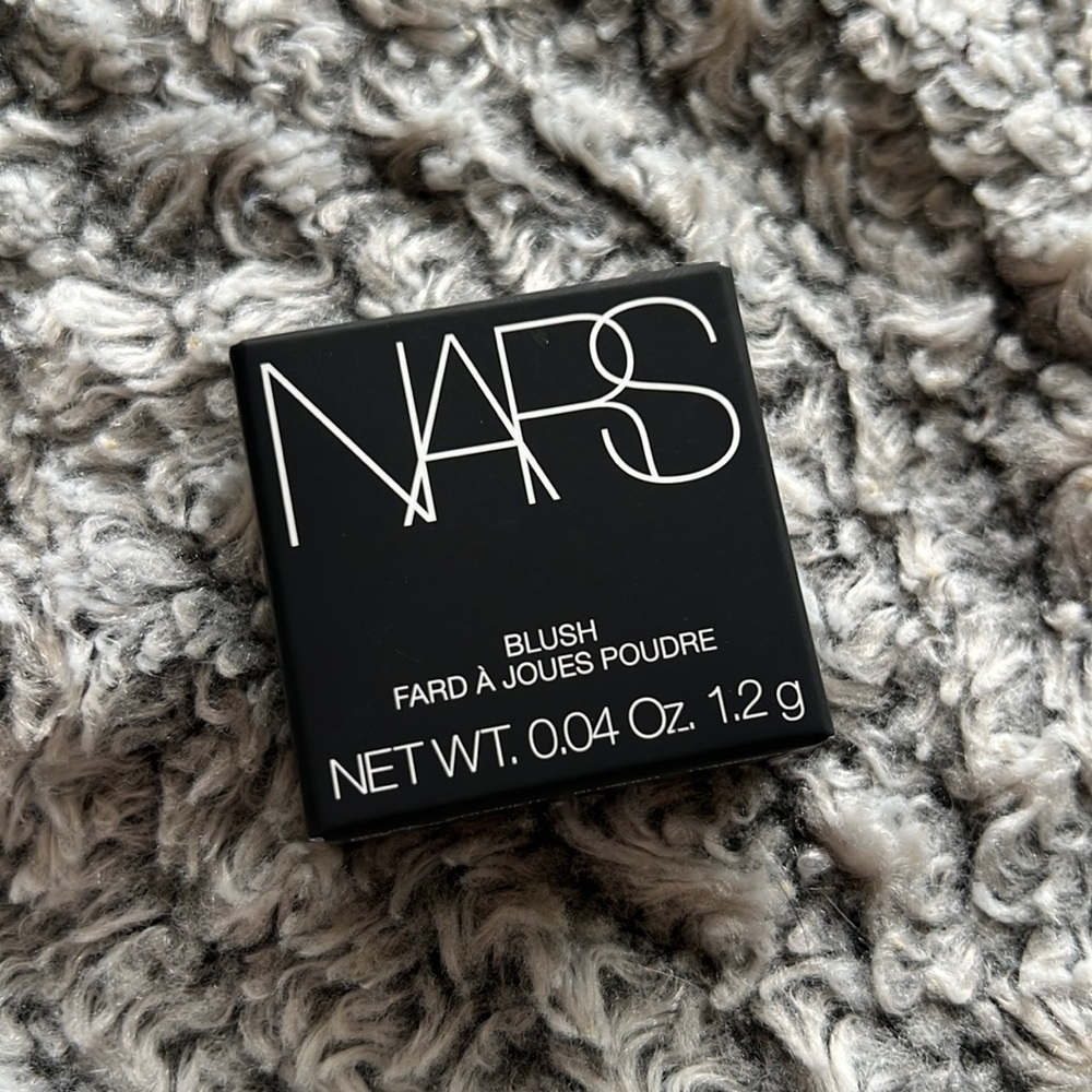 Mini NARS Blush- Behave